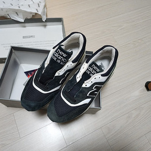 뉴발란스 M997BBK USA MADE 사이즈 230 새상품