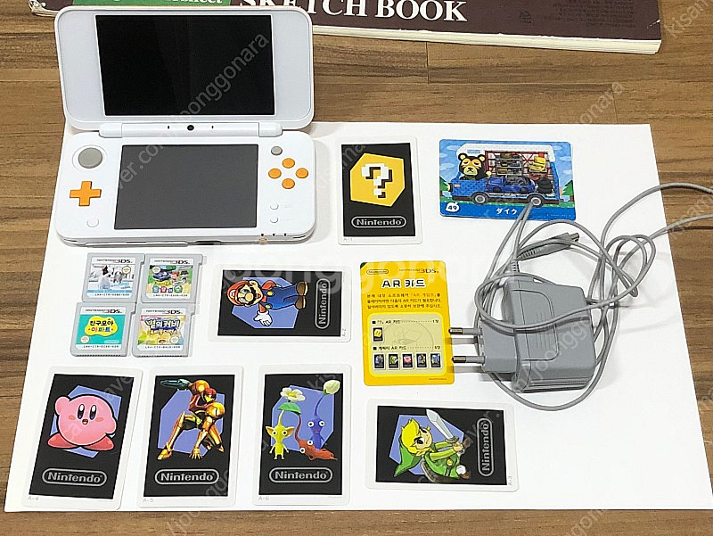 new 닌텐도 2ds xl 오렌지화이트(튀동숲/별의커비...--1