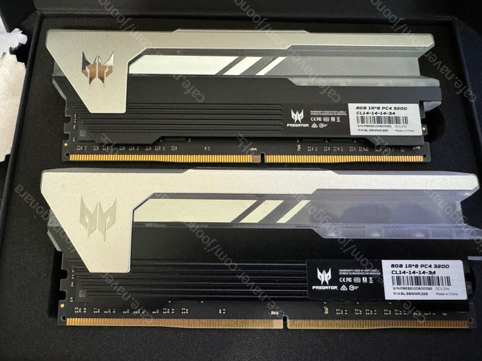 에이서 프레데터 DDR4-3200 CL14 APOLLO 패키지 (16GB(8Gx2)) 팝니다--0
