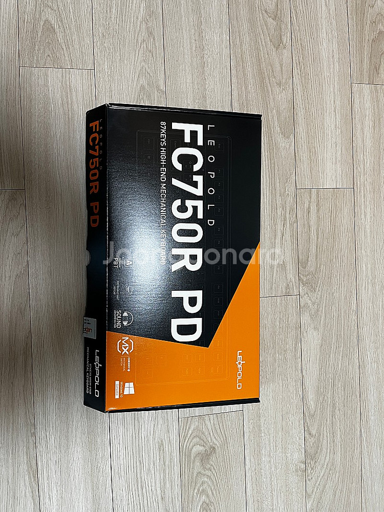 레오폴드 FC750R PD 저소음적축 팝니다--0