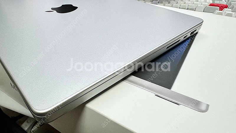 상태 좋은 맥북프로 M2 Pro 14인치 2TB (애케...--1