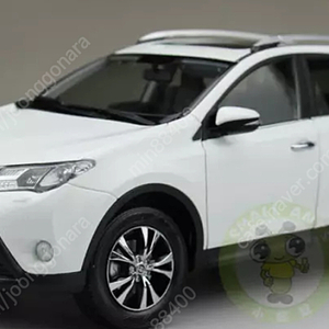 Paudi MODEL 1:18 Toyota RAV4 Diecast SUV White