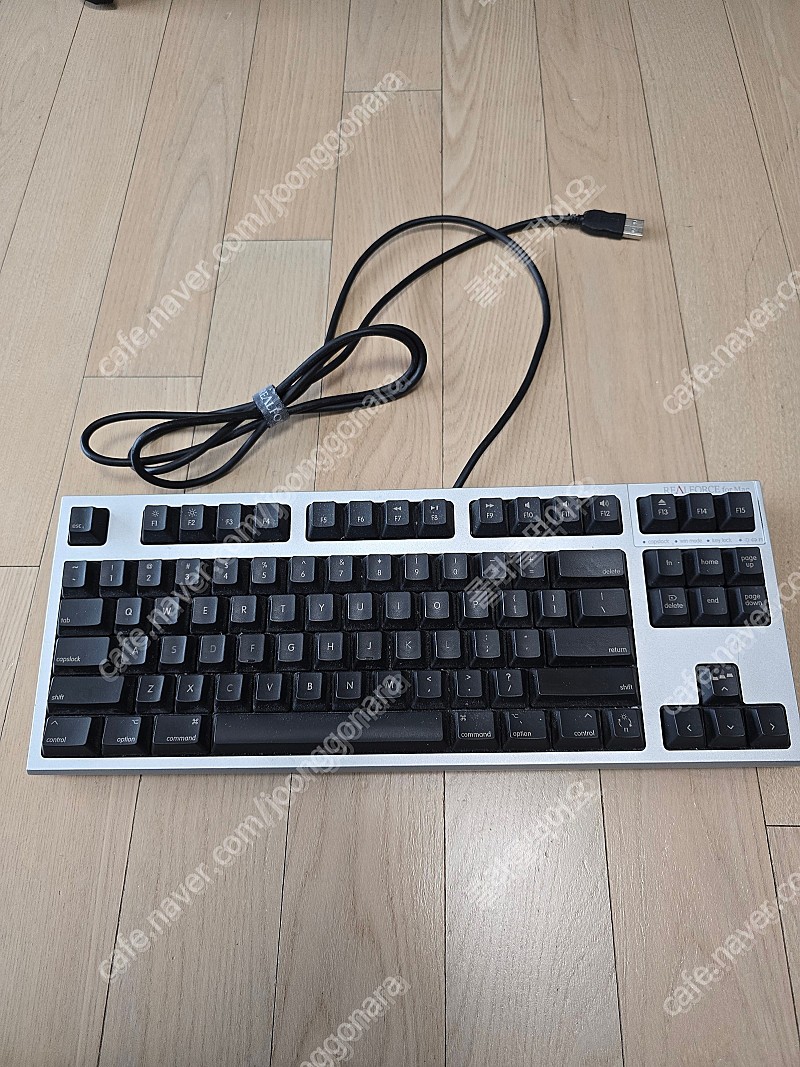 리얼포스 맥용 키보드 판매합니다 (Realforce for Mac R2TLSA-USЗМ-ВК)