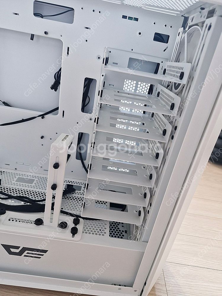 다크플래쉬 DLX23 MESH RGB팝니다--7