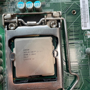 i5 2400 + h61 메인보드 세트 팝니다.