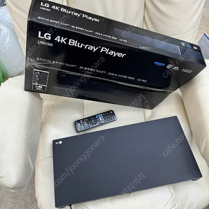 LG 4K 블루레이 UBK90 팝니다