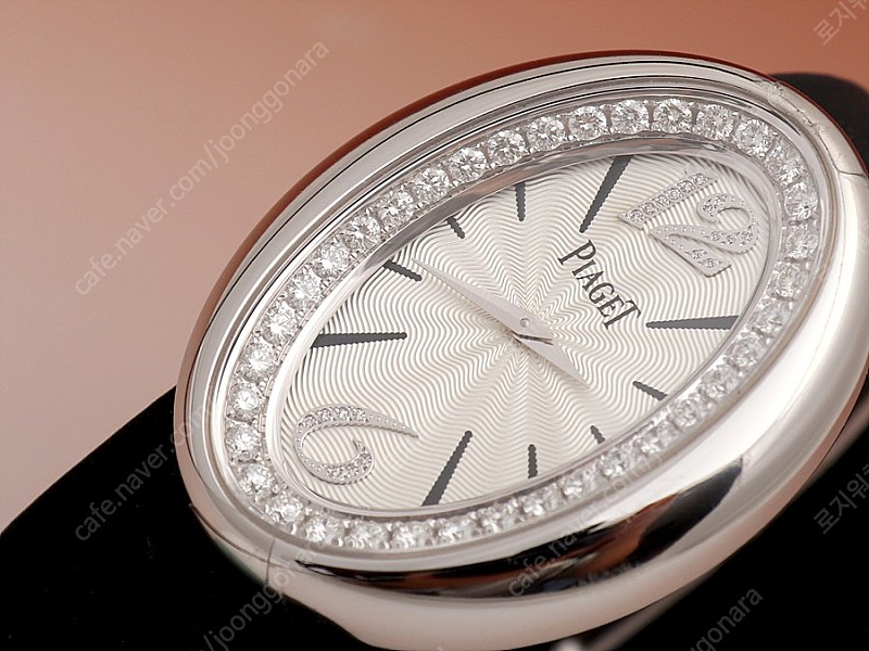 피아제 여자 시계 매직아워 라임라이트 미듐 명품 갈라 G0A32099