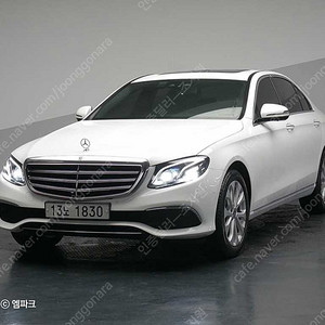 벤츠E클래스 W213 E300 4MATIC 익스클루시브 (5인승)