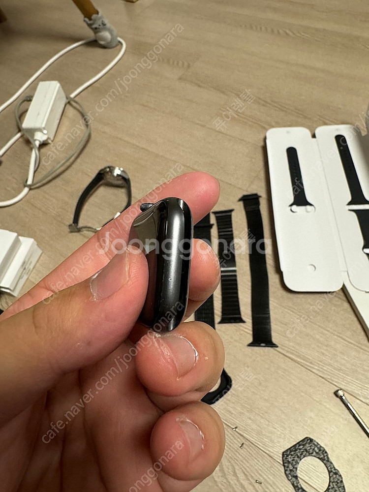 애플워치 se 44mm 카본케이스 및 기타 케이스 다수--5