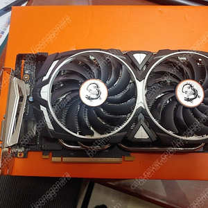 이엠텍 지포스 GTX1070 ARMOR 8G OC 팝니다