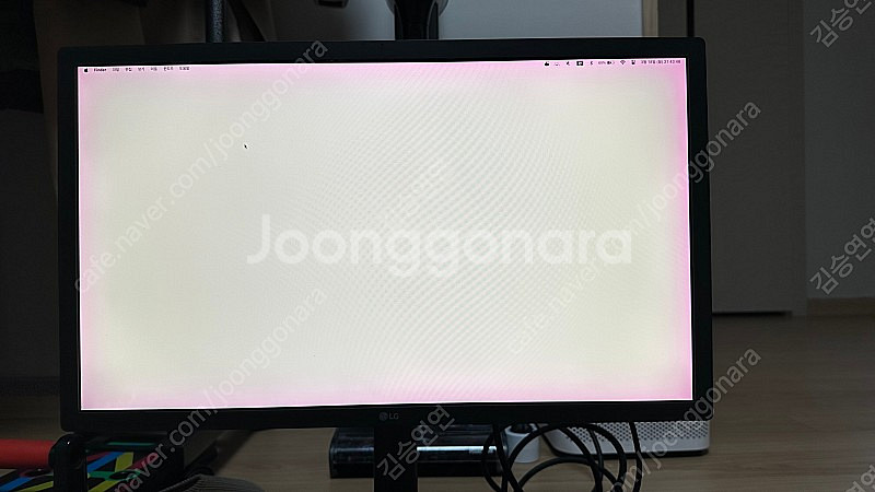 LG 울트라 파인 4k 22md4ka--8
