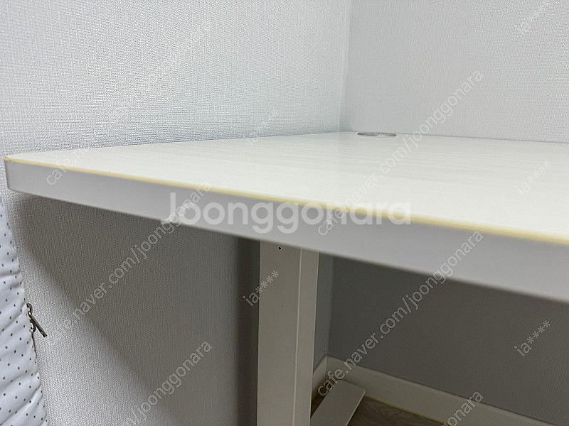 급처분)인에이블 모션데스크 1400 책상 멀티탭 내장 + 뉴클리어 사무용의자 나눔--5