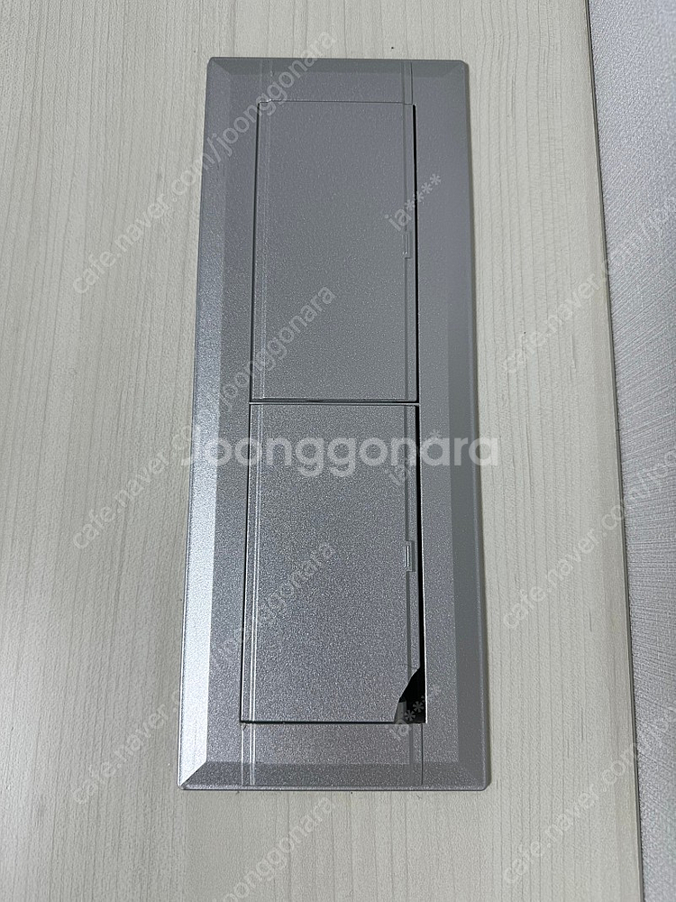 급처분)인에이블 모션데스크 1400 책상 멀티탭 내장 + 뉴클리어 사무용의자 나눔--8