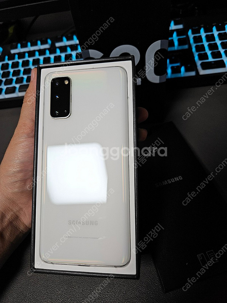 S20 미개봉수준 민트급 팝니다--0