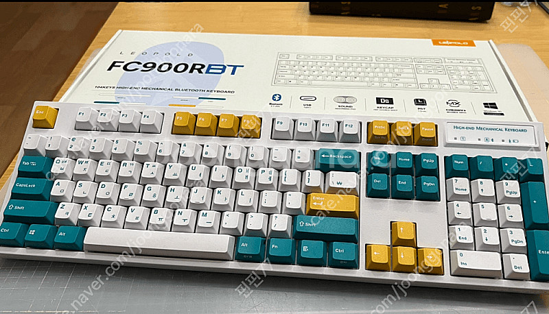 레오폴드 FC900RBT 저소음 적축 키보드--1