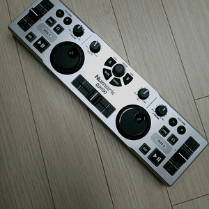 Numark DJ2GO 팝니다.