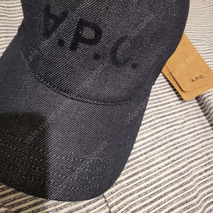 APC 로고 모자 볼캡 팝니다. A.P.C