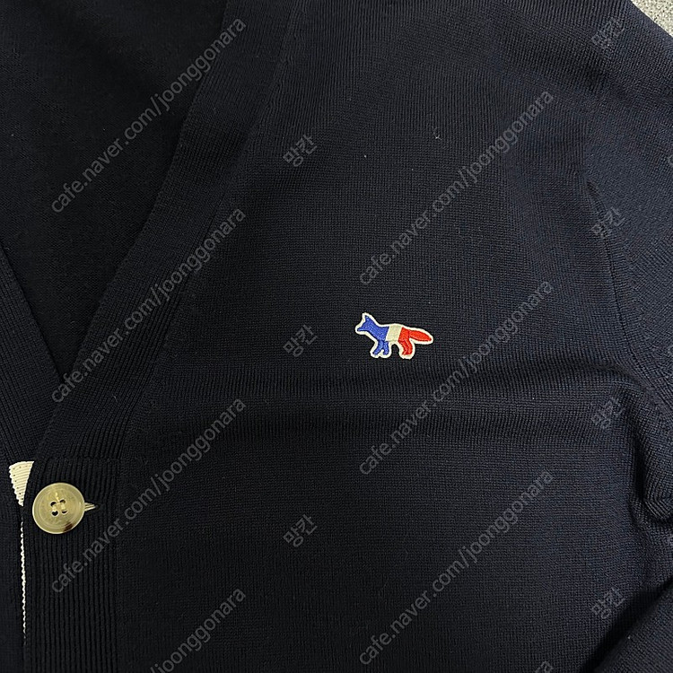 메종키츠네 트리컬러 가디건 네이비 M 판매합니다--2