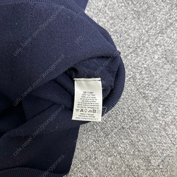 메종키츠네 트리컬러 가디건 네이비 M 판매합니다--3