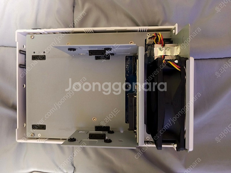 ds220j synology nas--2