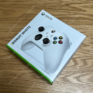엑박패드 4세대 Xbox 블루투스 컨트롤러 4세대 로봇 화이트 새제품 팝니다.