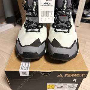 아디다스 테렉스 프리하이커2 고어텍스 270mm