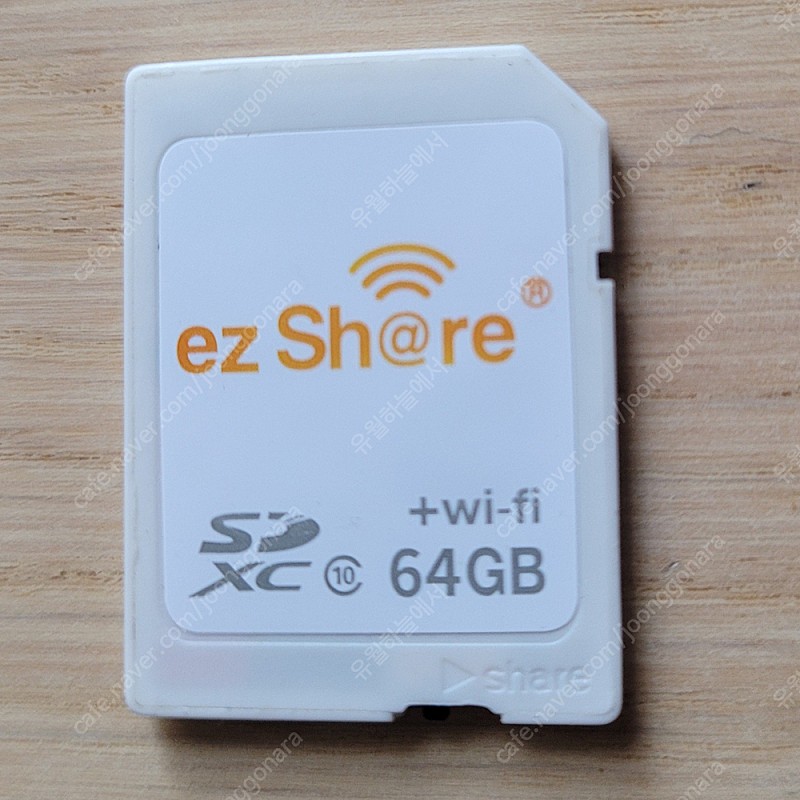 이지쉐어 ez Share wi-fi 64gb SD 카드 팝니다.