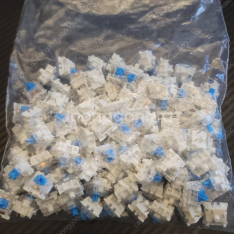 게이트론 청축 RGB 스위치 100개 팝니다. (공장윤활)--0