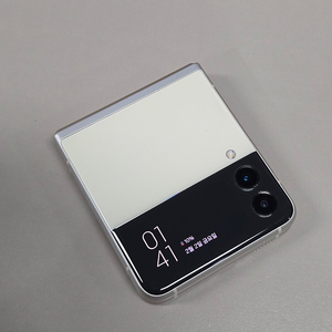 갤럭시 Z플립3 크림색상 256기가 액정주름없는폰 24만에 판매합니다