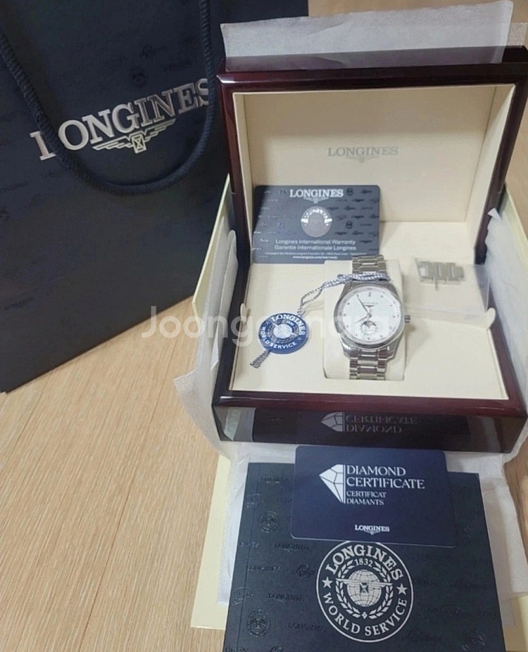 LONGINES L2.909.4.77.6 문페이즈 40...--1