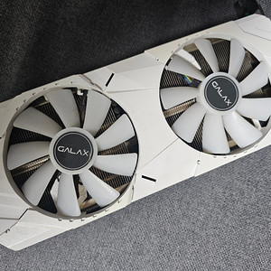 rtx2060 super 화이트 판매합니다