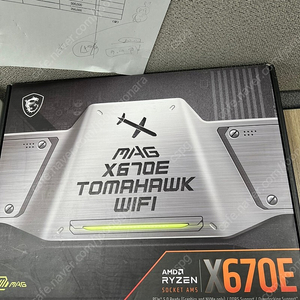 MSI X670e Tomahawk wifi 판매합니다.(토마호크)