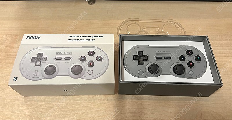 8bitdo SN 30 Pro 블루투스 게임패드 판매합니다