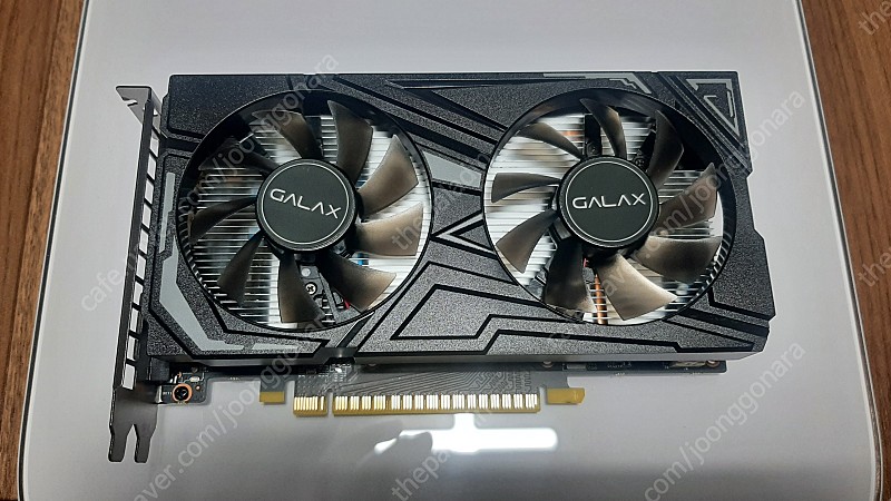 갤럭시 GALAX GTX 1650 SUPER EX BLACK OC D6 4G 팔아요