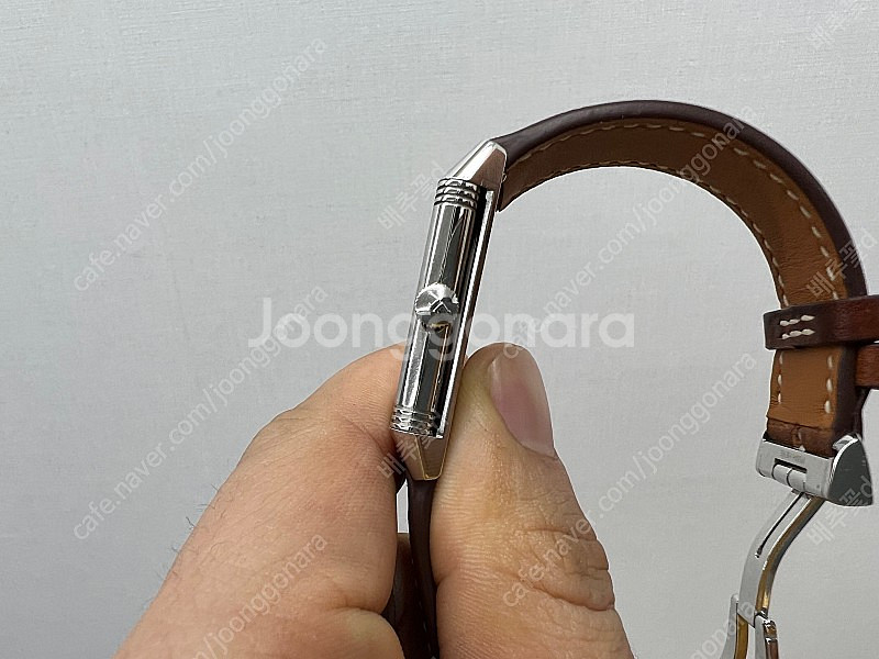 (급매)예거르쿨르트 리베르소 미디엄씬 쿼츠 판매합니다.--3