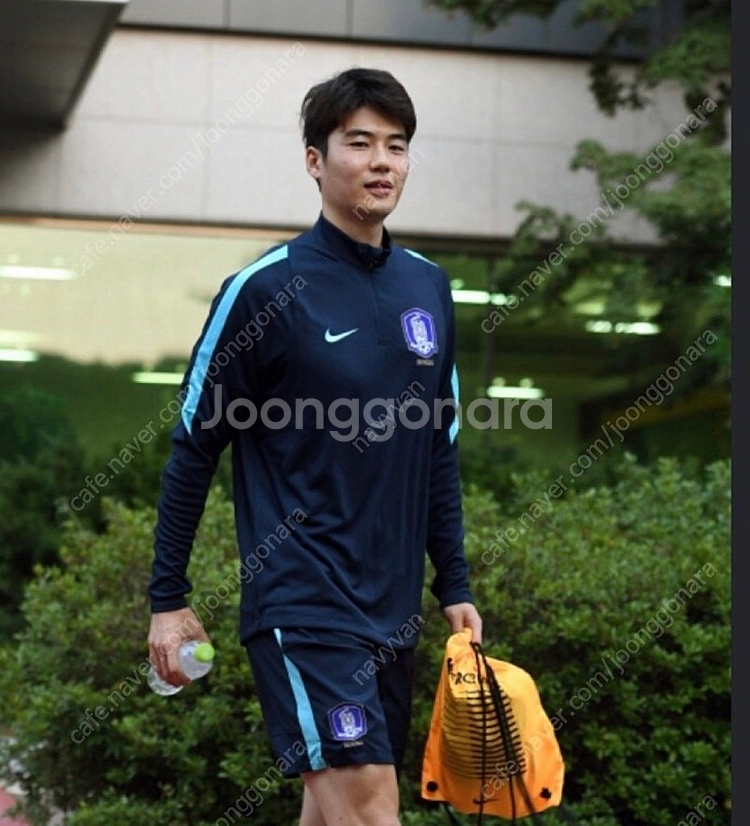 16-18 국대 드릴탑 L 판매합니다--0