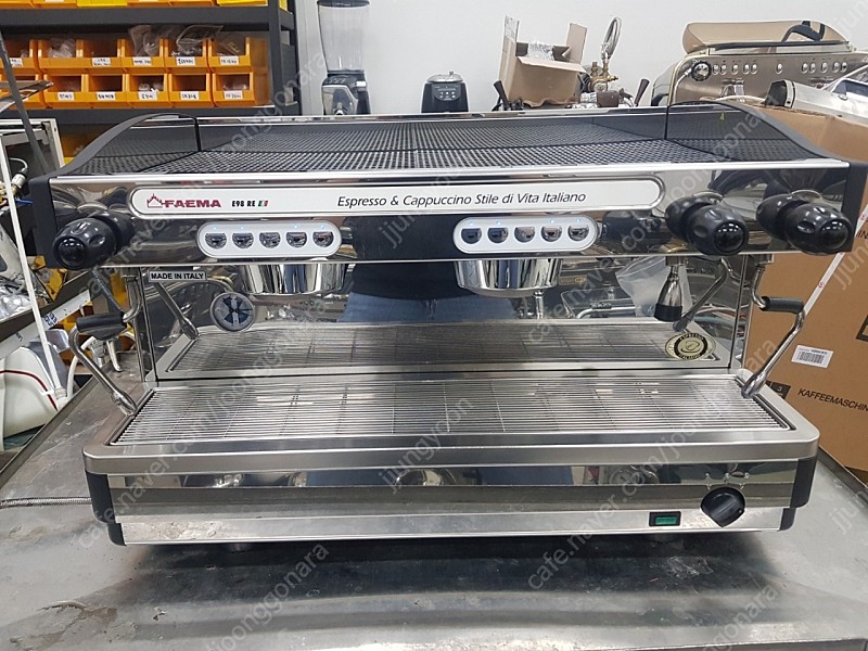 FAEMA E98 판매합니다.