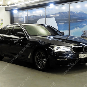 BMW5시리즈 (G30) 530i xDrive M 스포츠@중고차@중고차매입@전액할부@저신용자@신불자@소액할부@현금@카드 전부 가능합니다!