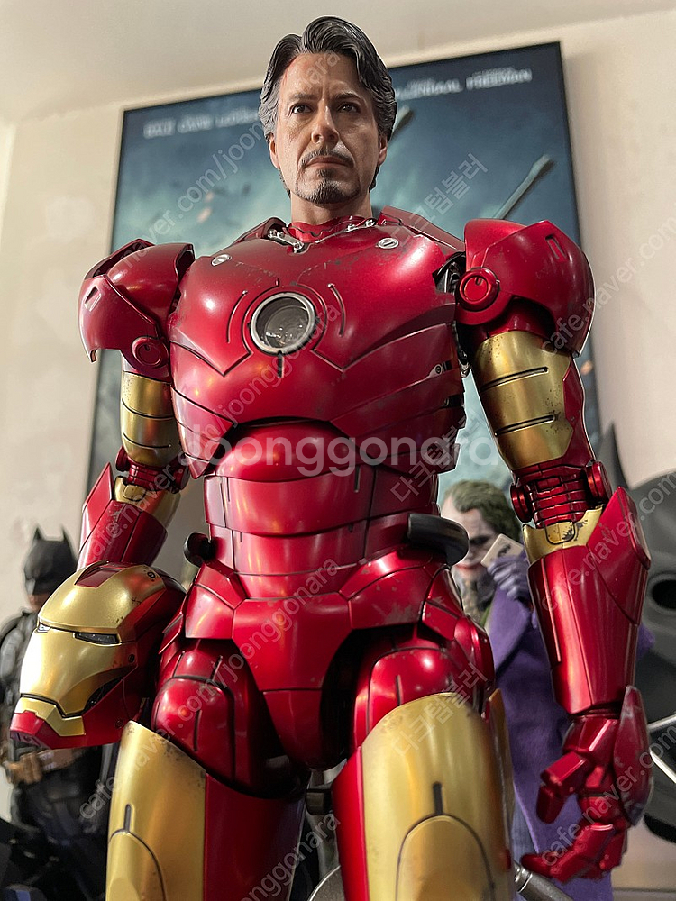 핫토이 아이언맨 마크3 2.0 다이캐스트 팝니다.--2