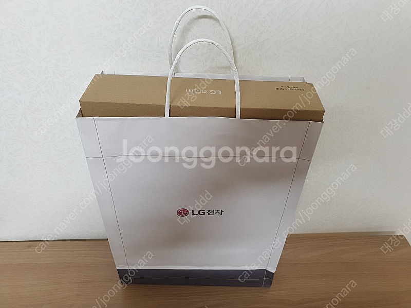 엘지 그램 17인치 노트북 팝니다 LG gram 17인치 모델명 17Z90Q-EA76K (2024년 3월 21일 구...--9