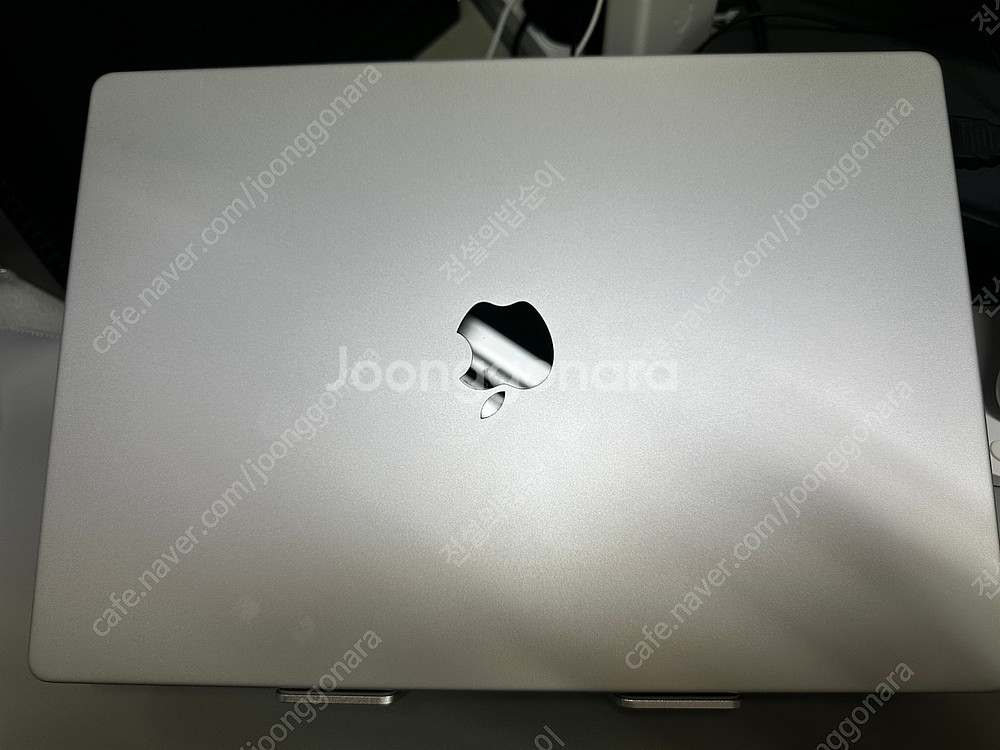 M1 pro 맥북 프로 16인치 1Tb (배터리100%...--3
