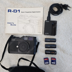 엡슨 R-D1 카메라와 부속품들 판매합니다