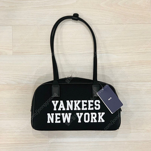 (새상품) MLB 바시티 자카드 스퀘어 숄더백 뉴욕양키스 블랙 엠엘비 가방