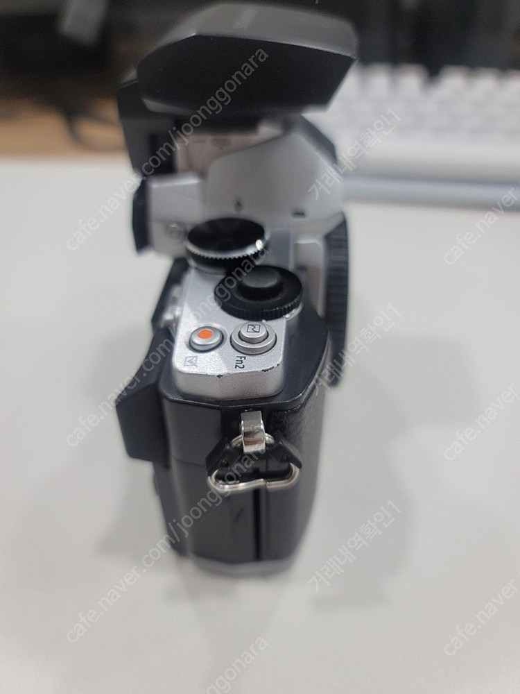 올림푸스 om-d e-m5 바디 판매합니다.--2