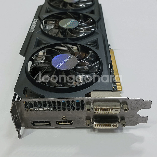 RADEON R9 270X 기가바이트 팝니다--1