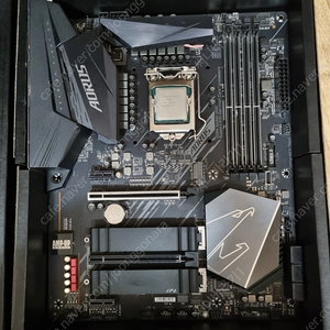 i7 10700k /z490 aorus elite 커세어램 32GB RGB PRO