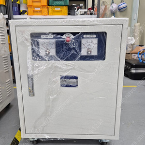 산업용 다운트렌스 3상 440V -> 3상220V 용량 : 150kva 1대 / 80kva 1 대