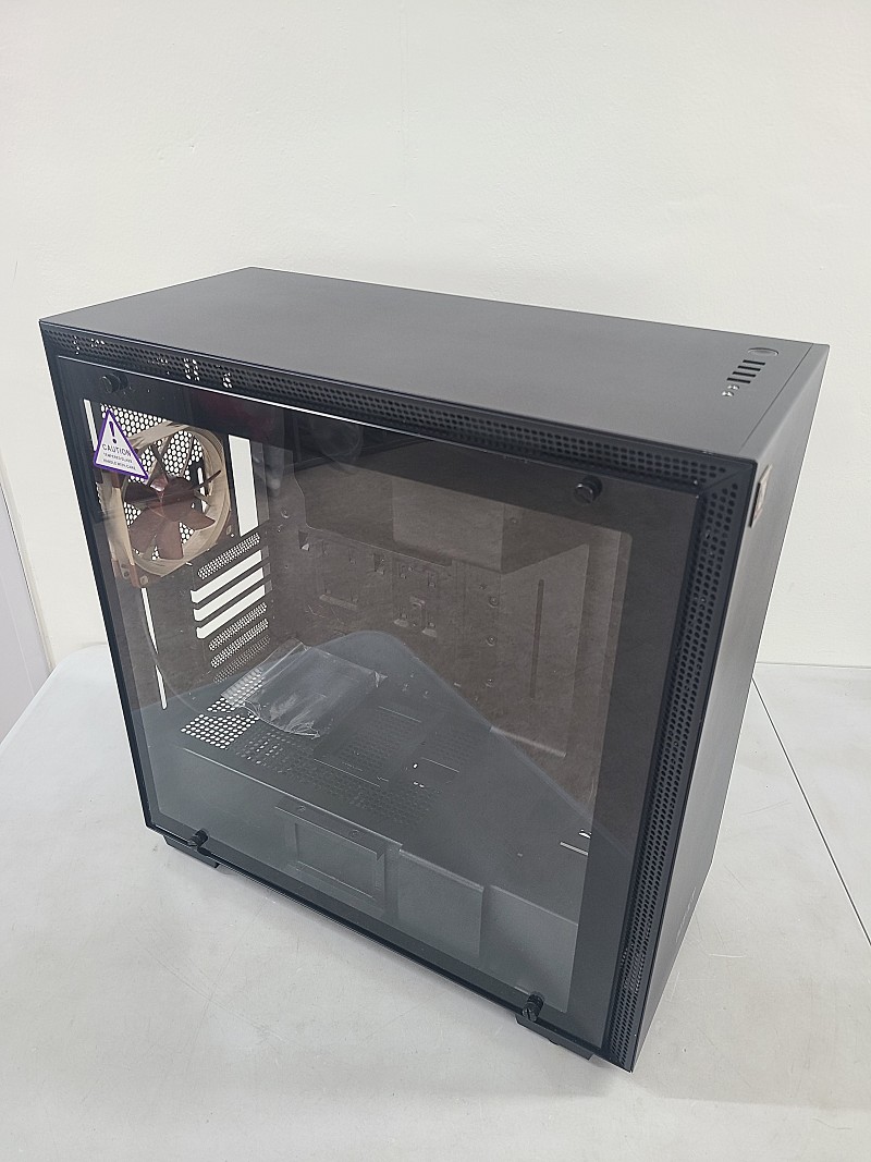 Nzxt H700 블랙 강화유리 케이스