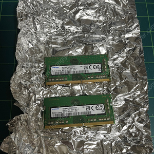 ddr4 8gb 노트북용 메모리 2개 팝니다