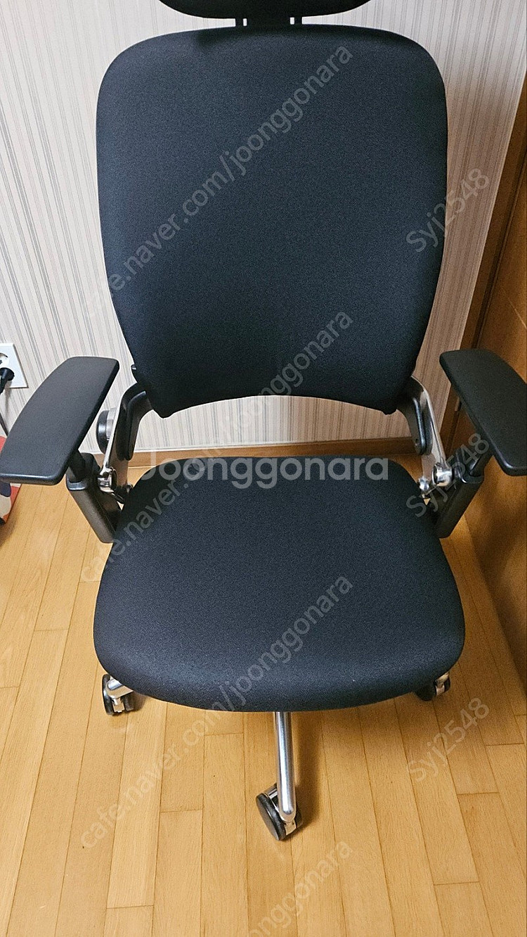 립체어 리퍼제품 판매합니다.--2
